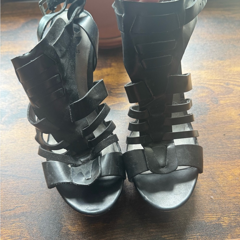 G by Guess Black Wedge Shoes with Stylish Design
